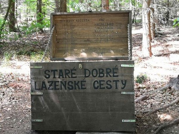 Pěší turistika - Janské Lázně 11 - Truhla u Harfy